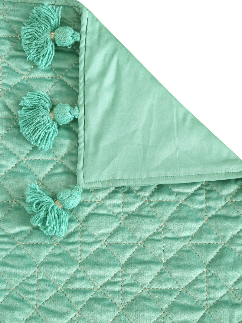Eyda Mint Green Color Quilted Table Runner