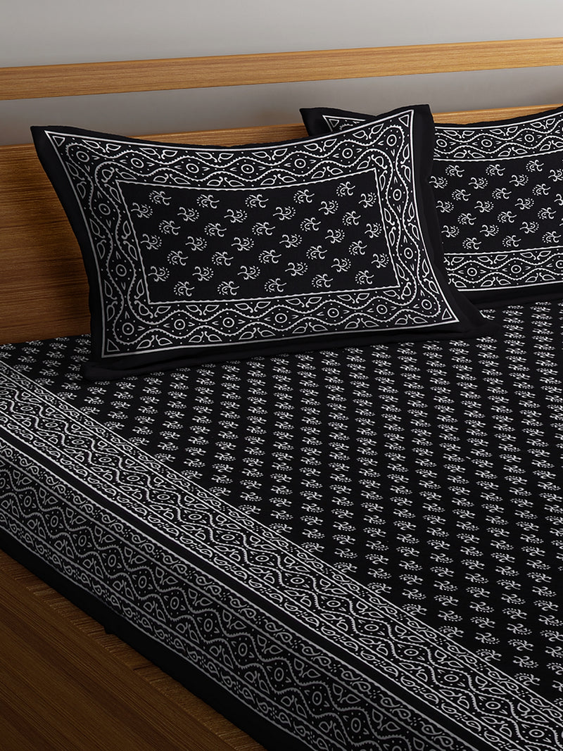 Screen Print Black Color Cotton Double Bedsheet with 2 Pillow Covers
